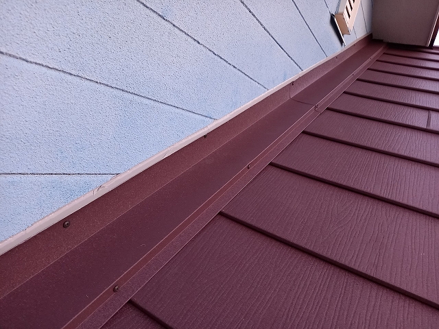 雨押え板金取り付け完了